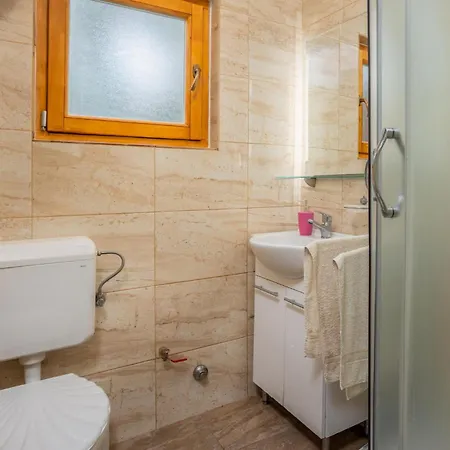 Holiday home 3 Bedroom Stunning In Crikvenica